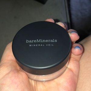 Bare Minerals illuminating mineral veil
